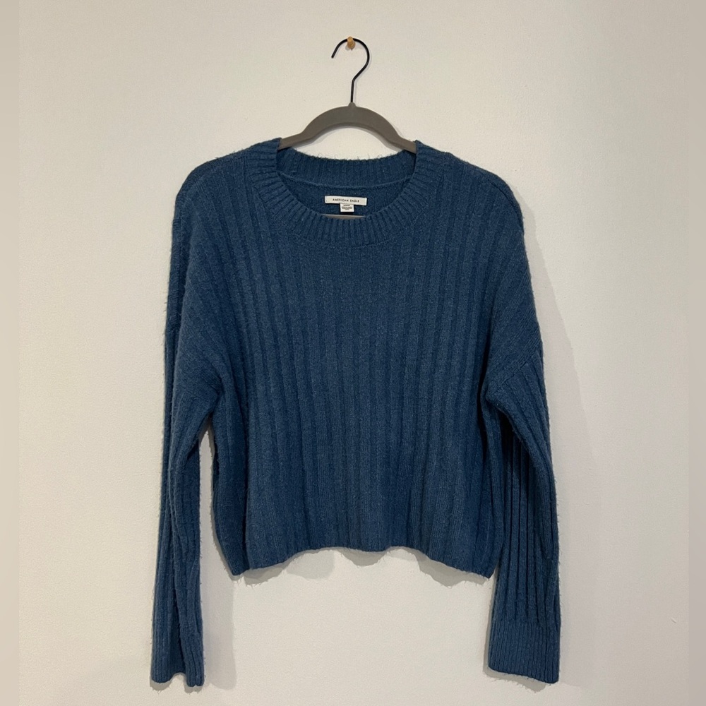 American Eagle cropped sweater - size M